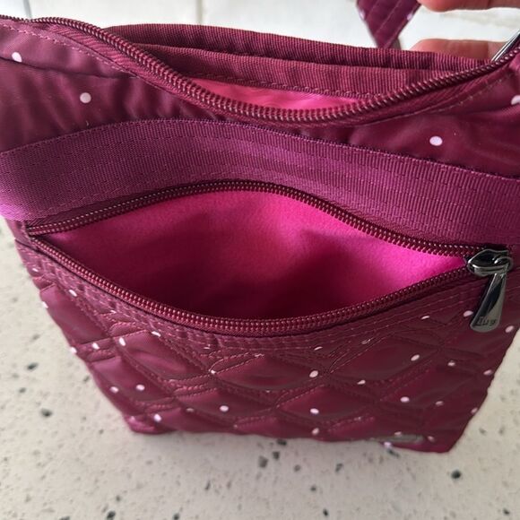 Lug Skipper RFID Shoulder Crossbody Bag Burgundy Dot Quilted Travel Casual EUC - Picture 3 of 12